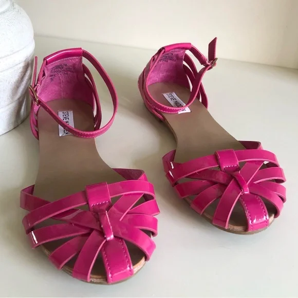 Hot Pink Steve Madden Sandals Flats with adjustable ankle strap Size 7 - Picture 3 of 14